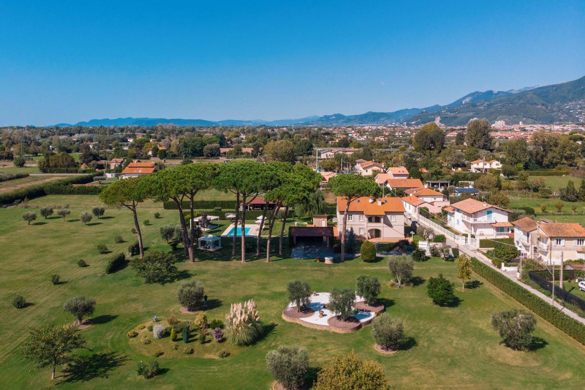 La Campagnola Bed & Breakfast Pietrasanta Exterior photo